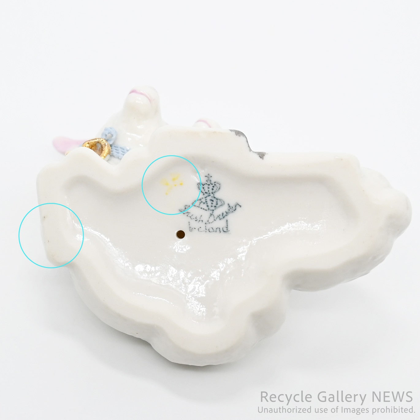 Irish Dresden Lace Porcelain White Lamb Figurine / アイリッシュ・ドレスデン 羊モチーフ 磁器 フィギュリン レース磁器 白 パステルカラー