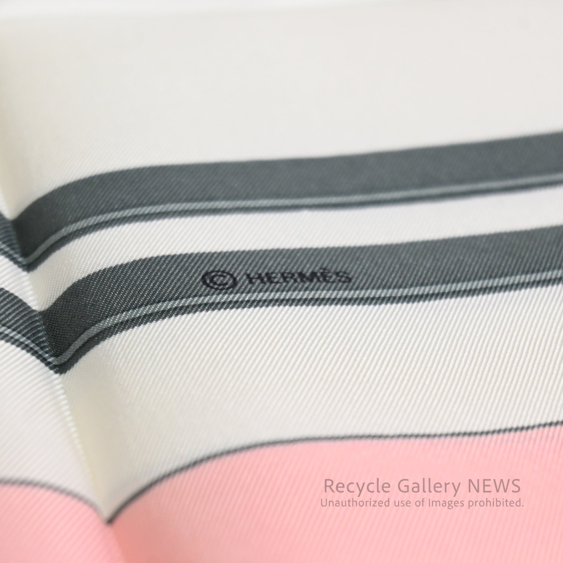 HERMES Carre 90 Bride de Gala Pink Unused Vintage France / エルメス カレ90 ブリッド ドゥ ガラ ピンク 未使用・新古品  ヴィンテージ フランス