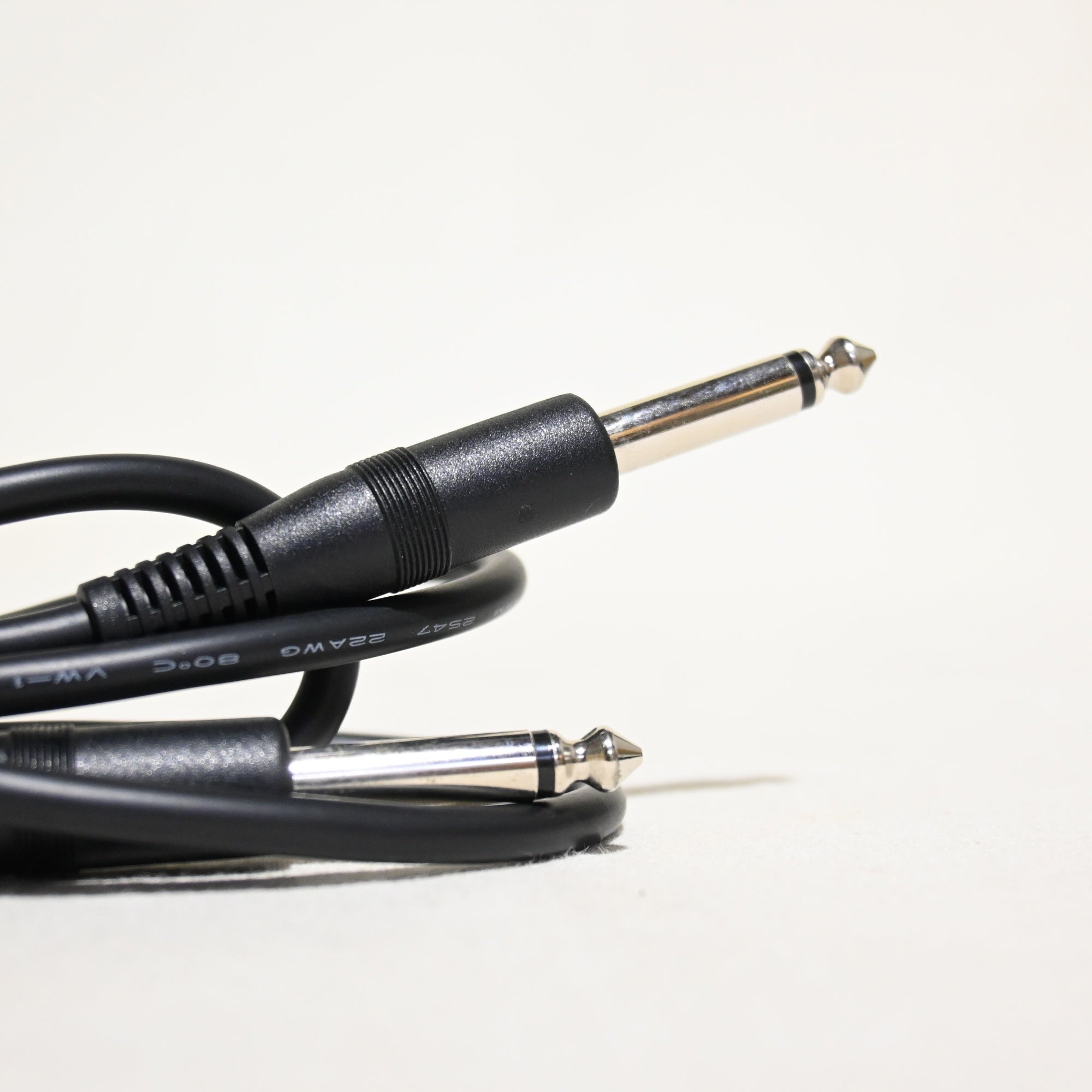 ZOOM R8 Multi-Track Recorder + FS 01 Foot Switch Set Discontinued product / ズーム R8 マルチトラックレコーダー＋ FS 01フットスイッチ セット 生産終了モデル