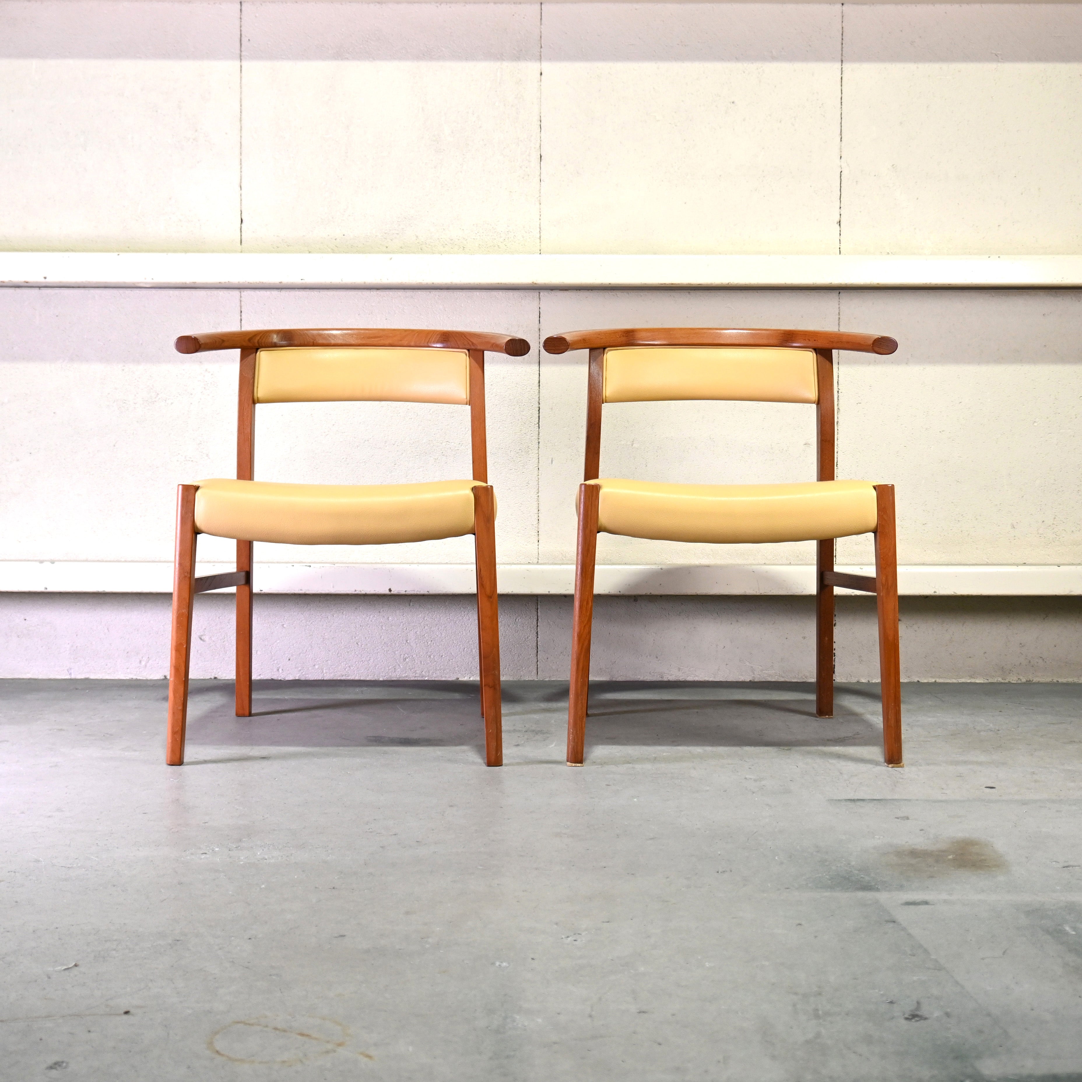 Aobayashi Seisakujyo Teakwood Arm Dining chair Japan vintage Scandinavian design / 青林製作所 チーク材 アーム ダイニングチェア ジャパンヴィンテージ 北欧デザイン