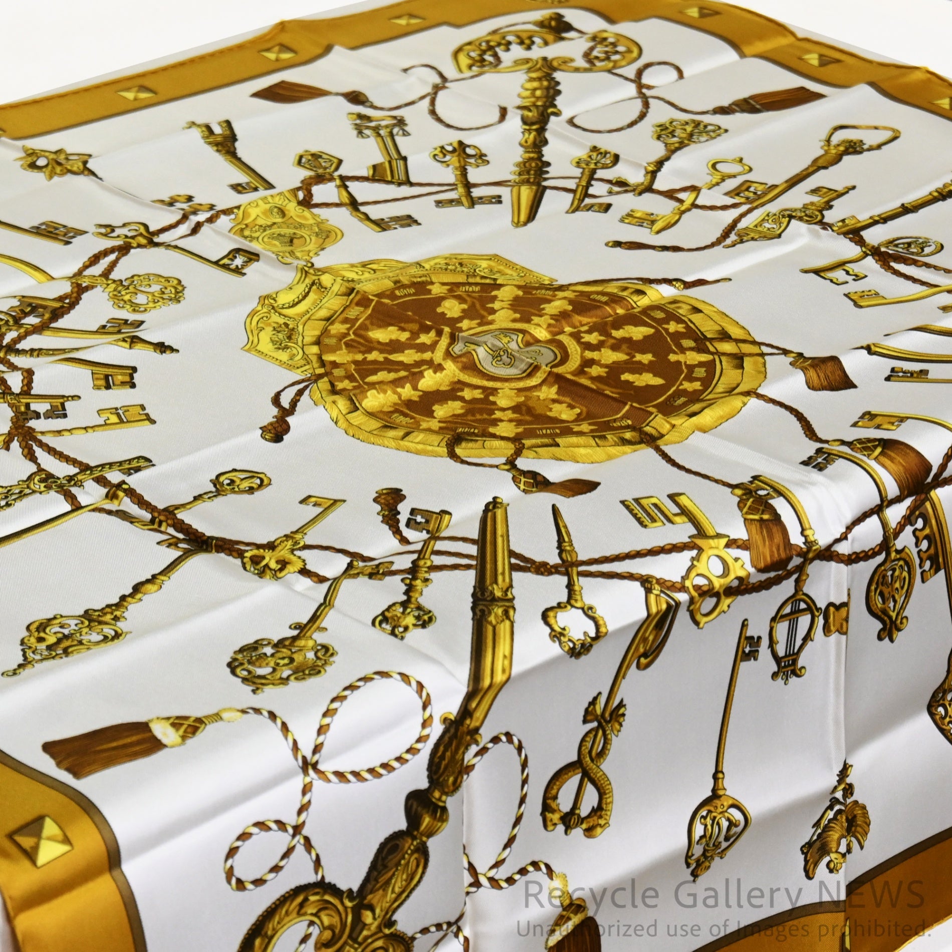 ヴィンテージ エルメス カレ90 鍵 HERMES エルメス 鍵柄 カレ90シルク