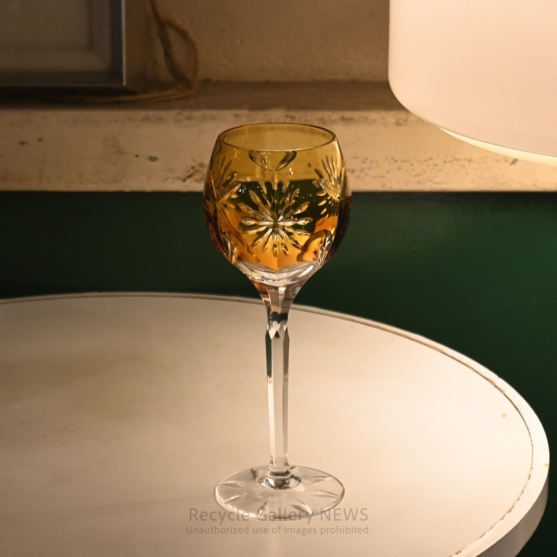 Golden Hour Cut Glass Wine Glass Amber Gradation Botanical Motif Retro / アンバーカラー 琥珀色 グラデーション カットガラス ワイングラス ボタニカルモチーフ レトロ