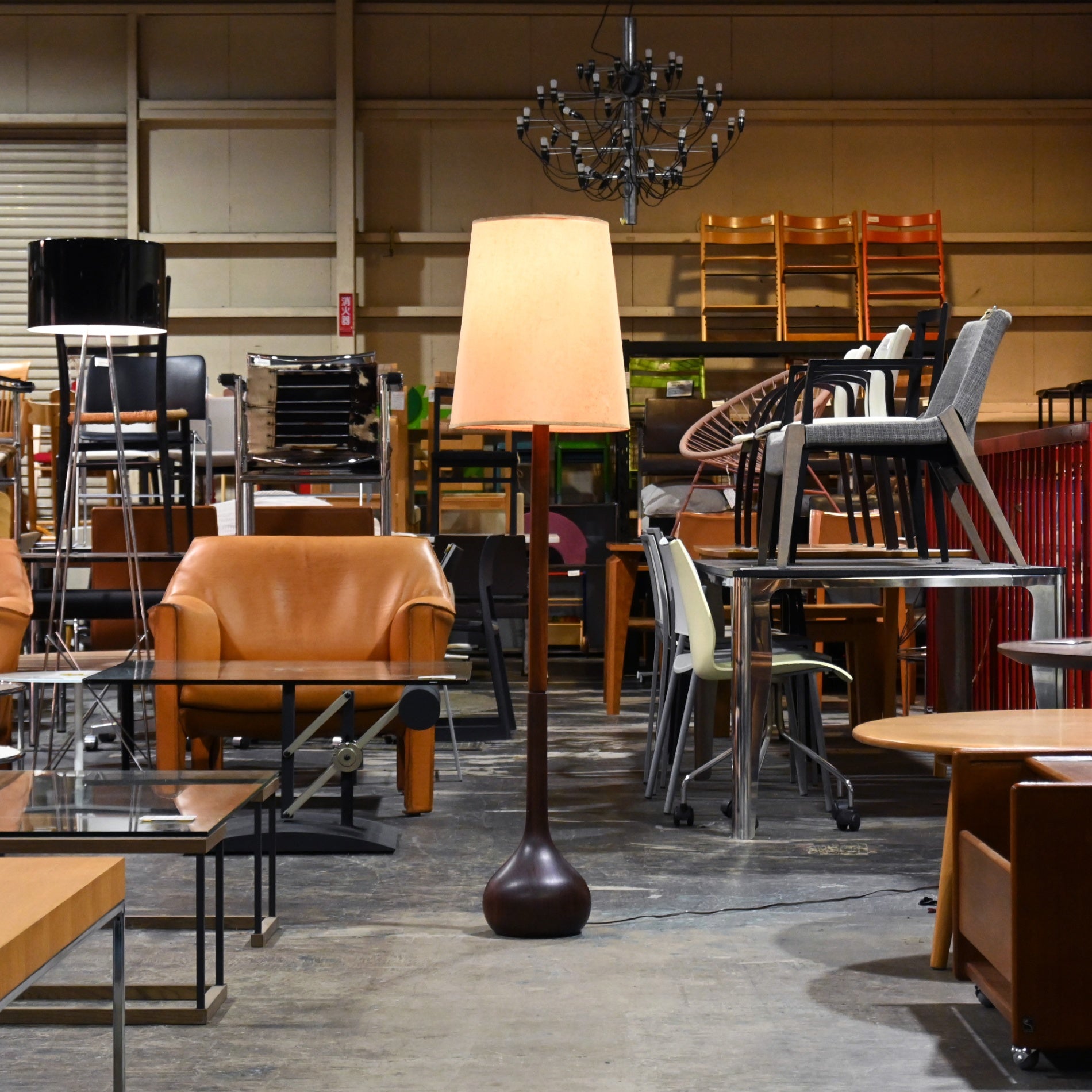 Scandinavian vintage Teardrop base Floor stand masterpiece Denmark / 北欧ヴィンテージ ティアドロップベース フロアスタンドライト マスターピース デンマーク