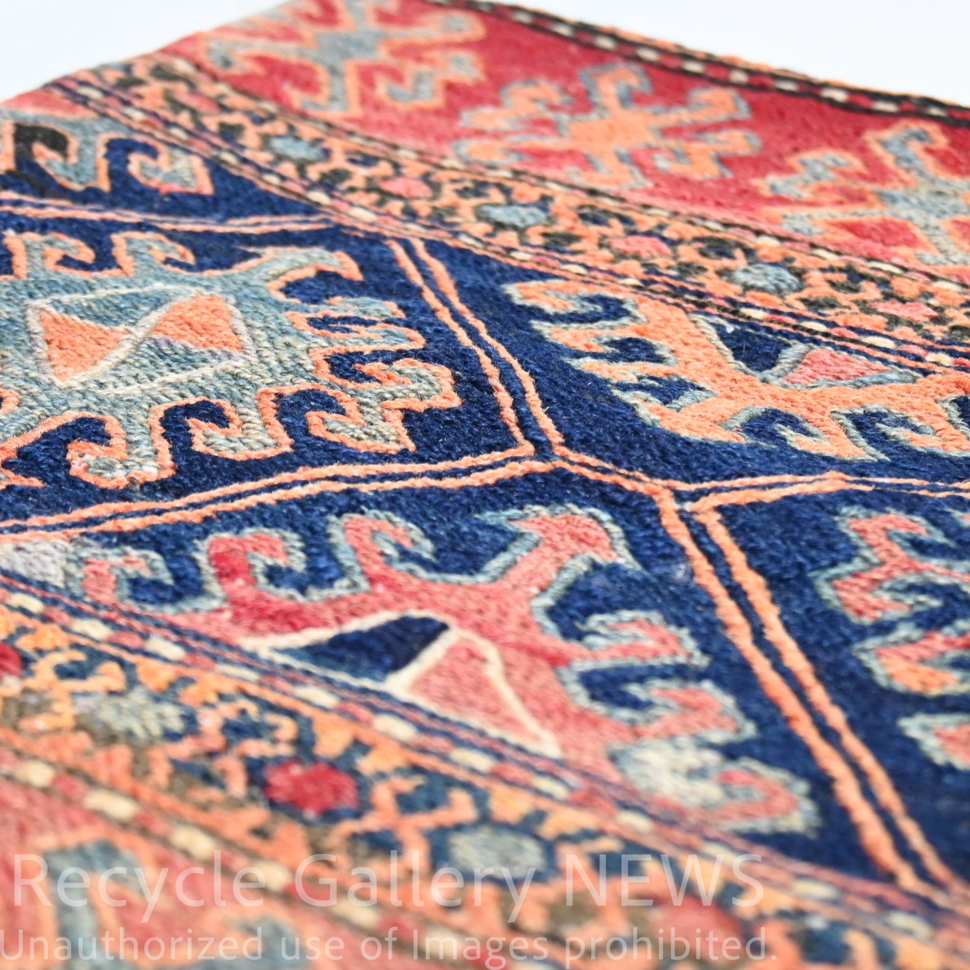 Old Kilim Cushion Cover [A] Vintage Brown Middle east / オールドキリム クッションカバー 中東 伝統織 赤系 3種類 (A ヴィンテージブラウン）