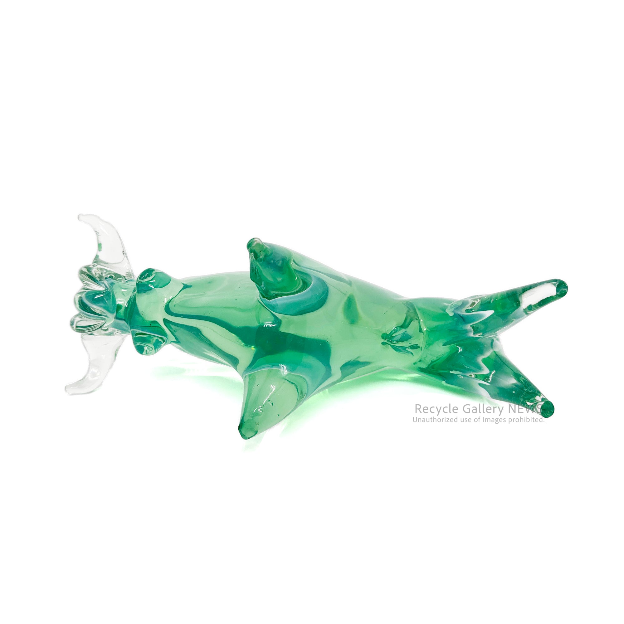 Glass bull figurine Green / ガラス製 闘牛 オブジェ エメラルドグリーン