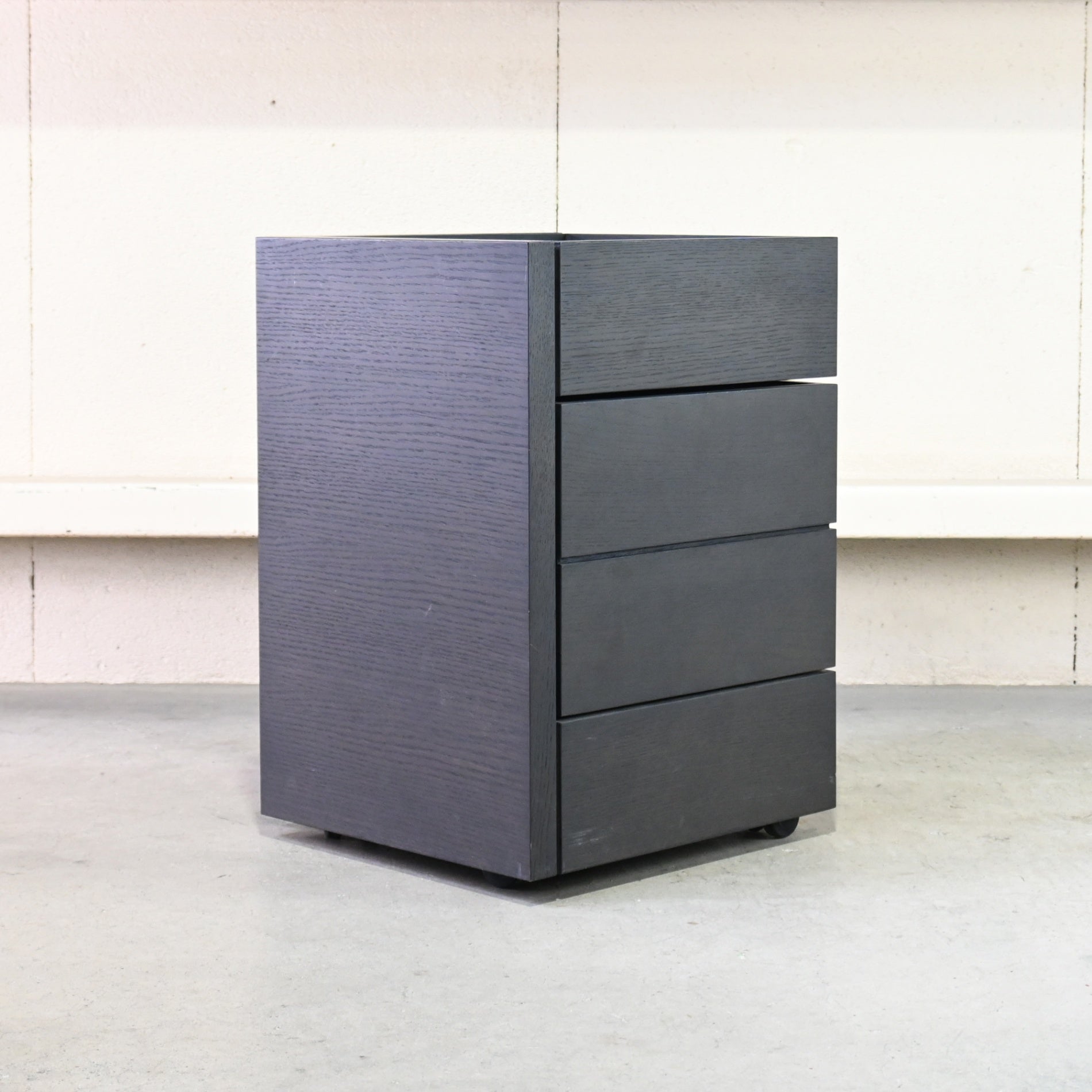 Cassina ixc PIVOT Wagon Cabinet Discontinued Italian brand Japan / カッシーナイクスシー ピヴォット ワゴン キャビネット イタリアブランド 日本 廃盤