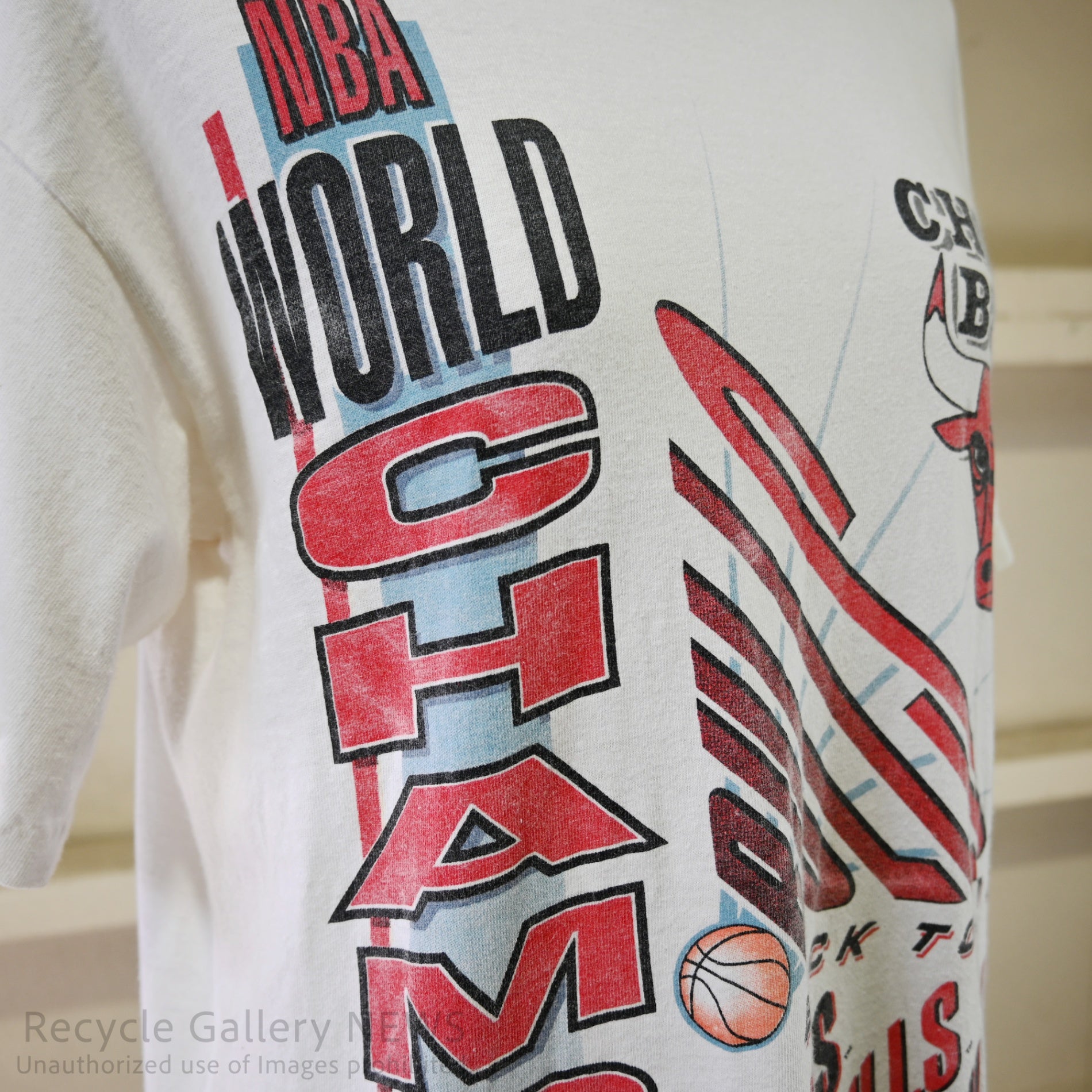 SALEM "CHICAGO BULLS" 1992 NBA Commemorative Victory T-shirt / セーラム シカゴ・ブルズ NBA 優勝記念 Tシャツ M 白
