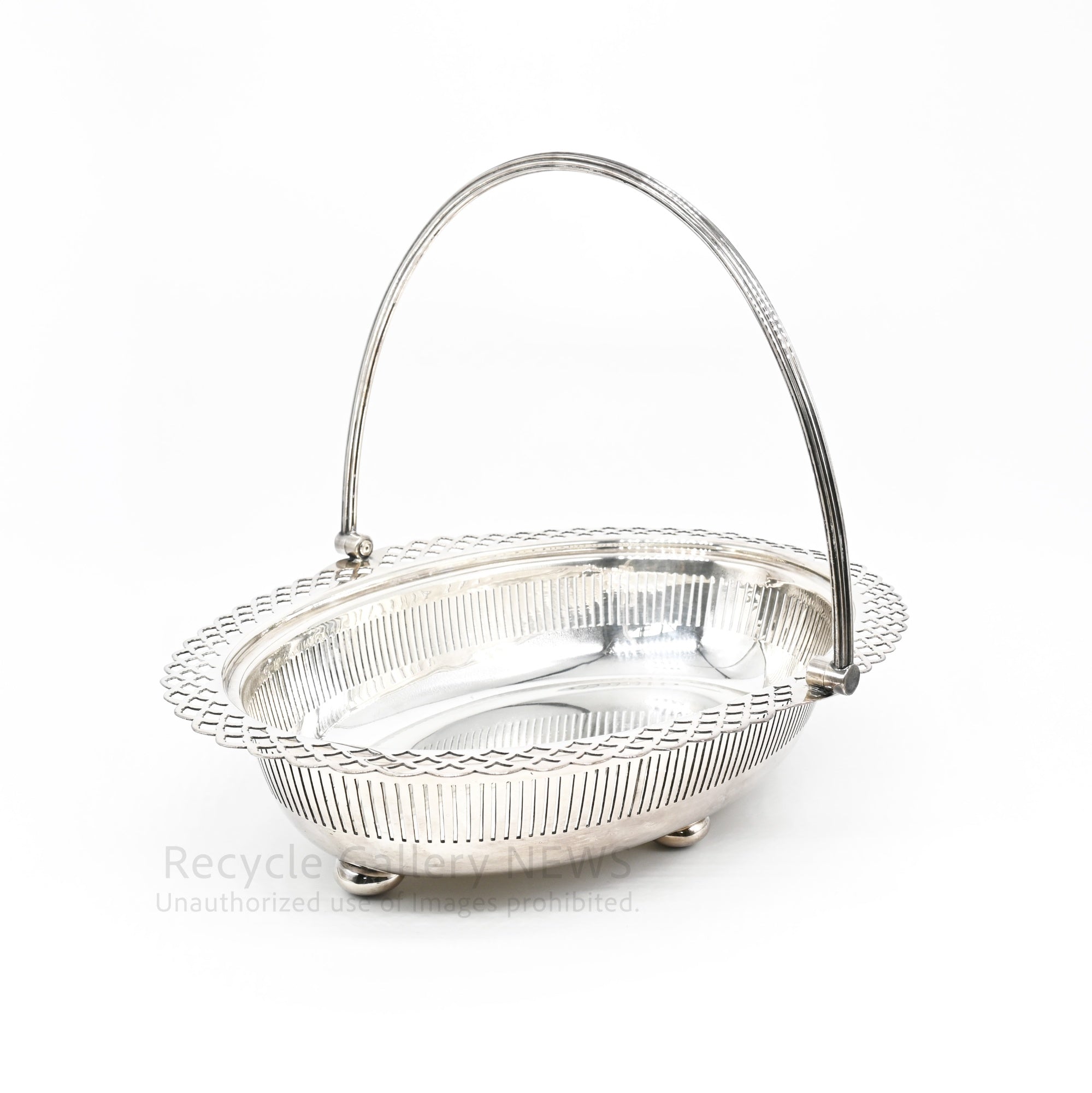 Harrods English Silver Plated Oval Serving Basket / ハロッズ アンティーク 銀メッキ オードブルバスケット 英国雑貨 サービングトレイ 菓子入れ シルバー