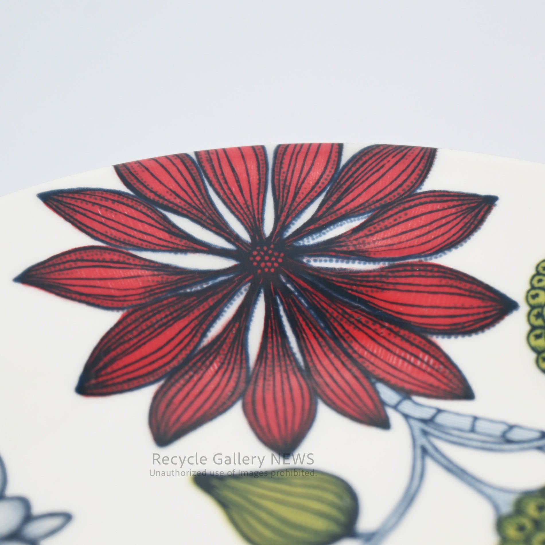 ARABIA Runo Summer Ray Finland Floral 16.5cm Plate Old Backstamp  Scandinavian Style / アラビア ルノ サマーレイ 16.5cmプレート フィンランド  花柄 北欧 旧スタンプ
