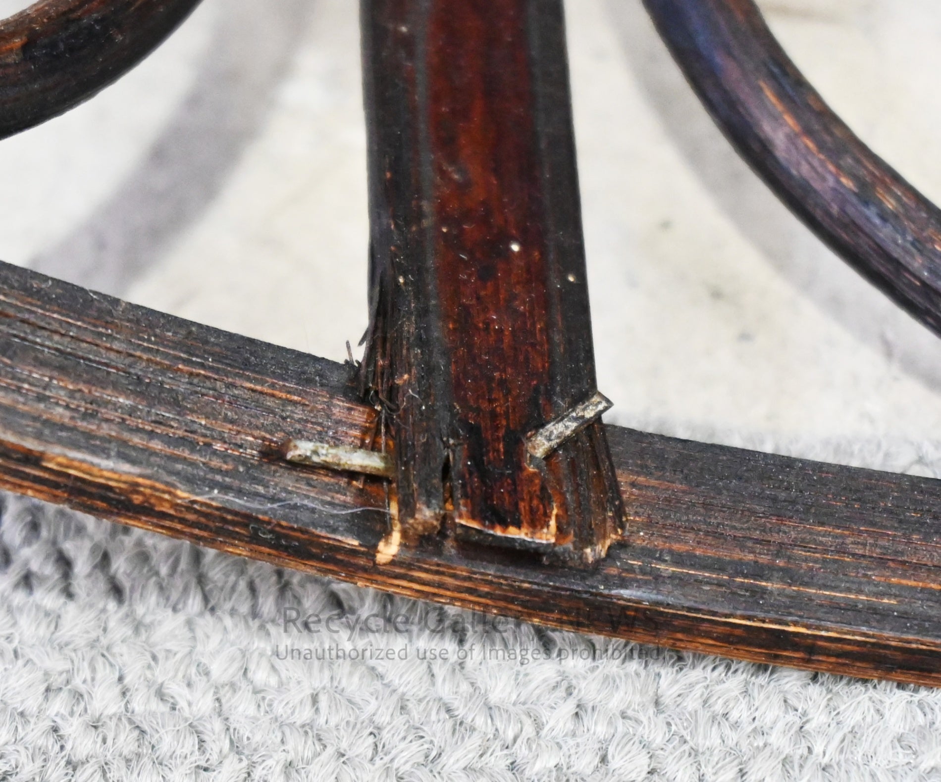 Peg solitaire with base three pieces are cracked Board games / ペグソリティア 台座付 駒３つ割れありテーブルゲーム ボードゲーム