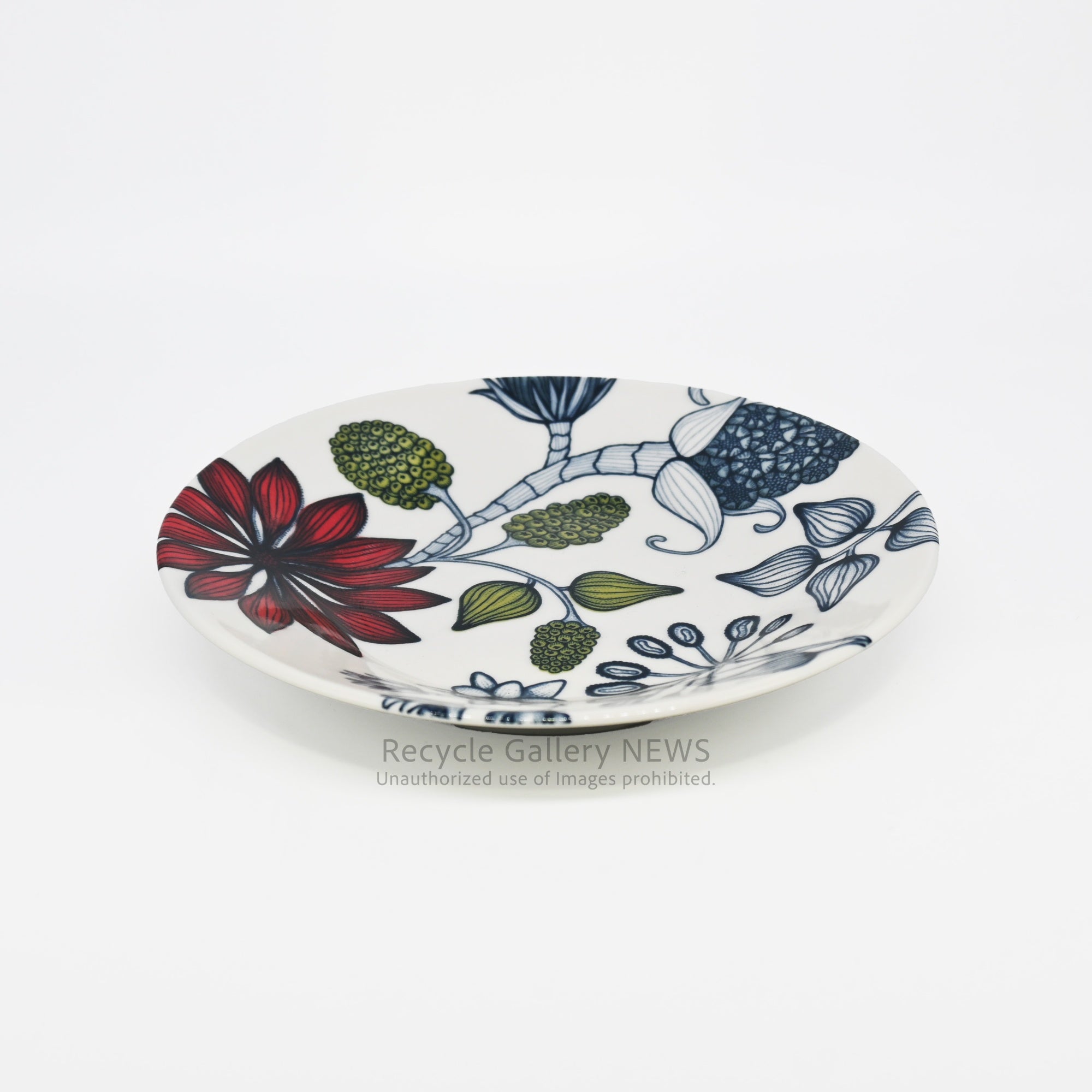 ARABIA Runo Summer Ray Finland Floral 16.5cm Plate Old Backstamp  Scandinavian Style / アラビア ルノ サマーレイ 16.5cmプレート フィンランド  花柄 北欧 旧スタンプ