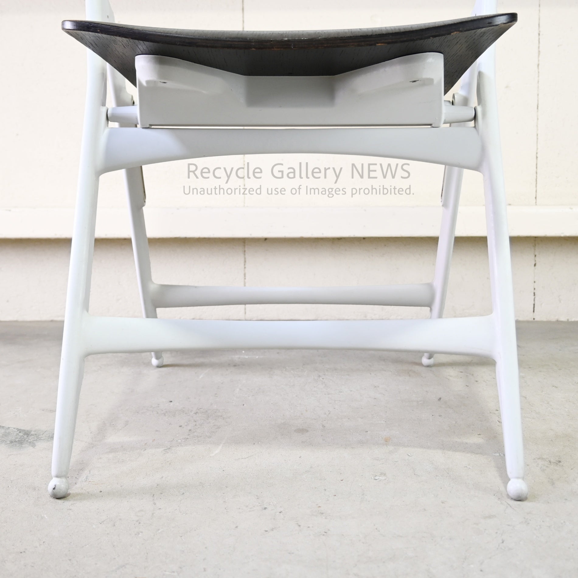 Discontinued Plywood Seat  kartell Dolly chair by Antonio Citterio Italy Milan /  カルテル  ドリー チェア イタリアミラノ アントニオ・チッテリオ プライウッド座面 廃盤品