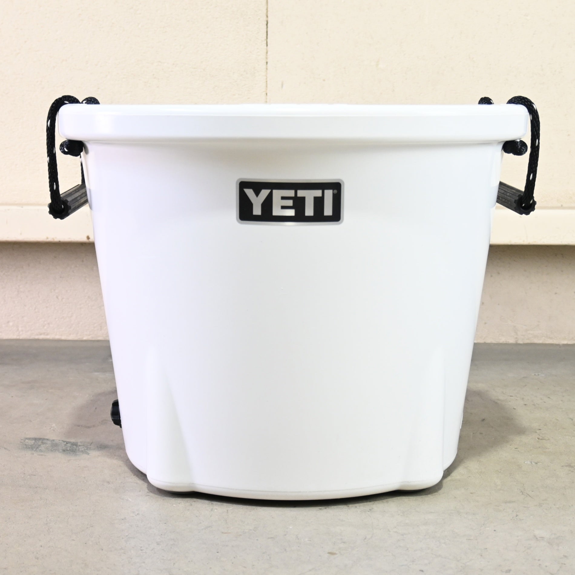 YETI Tank 45 Ice Cooler Bucket Cooler Box Outdoor Cooling USA / イエティ タンク45　アイスクーラーバケツ クーラーボックス アウトドア アメリカ