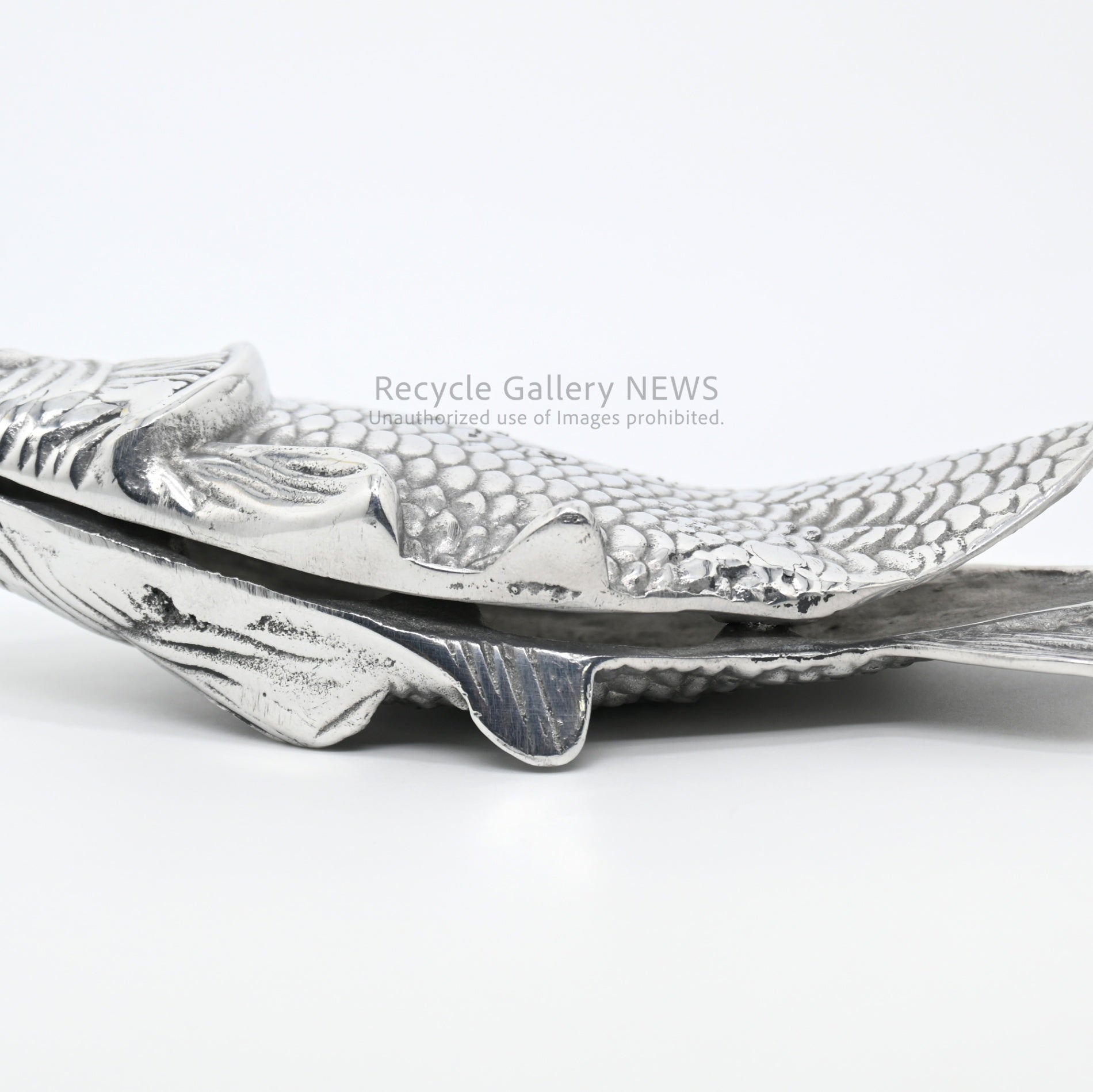 Vintage Carp Motif Napkin Holder Silver Plated / 鯉モチーフ ヴィンテージ ナプキンホルダー シルバー 銀メッキ