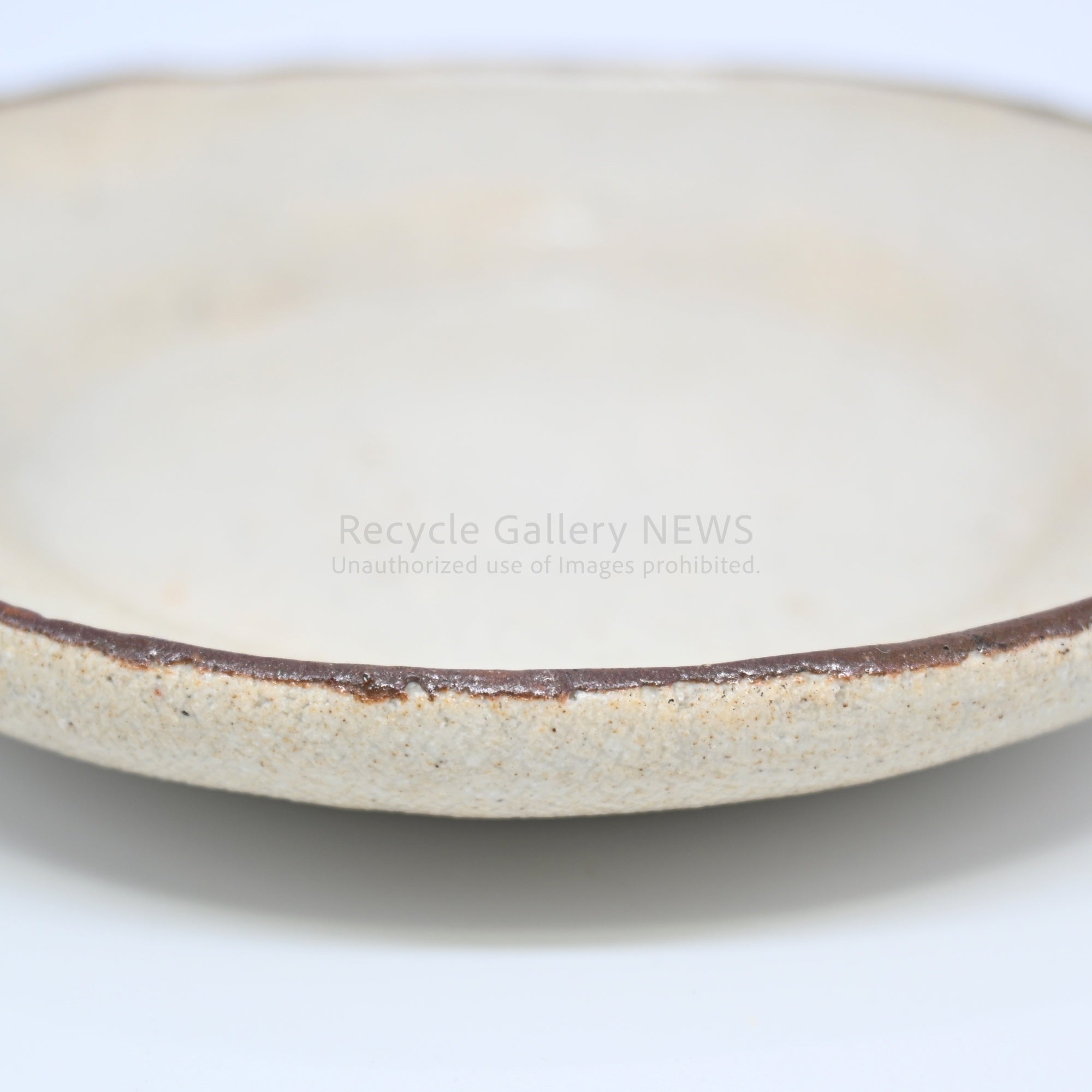 Yusuke Aida Oshino Kiln Nerikomi Clay Seam "SHIGURE" Cup&Saucer Contemporary Japanese Ceramics Ivory Brown Stripe Pattern / 會田雄亮 忍野窯 練上 碗皿 「時雨」カップ＆ソーサー コーヒーカップ 陶器 現代陶芸 和モダン クリーム ブラウン ストライプ