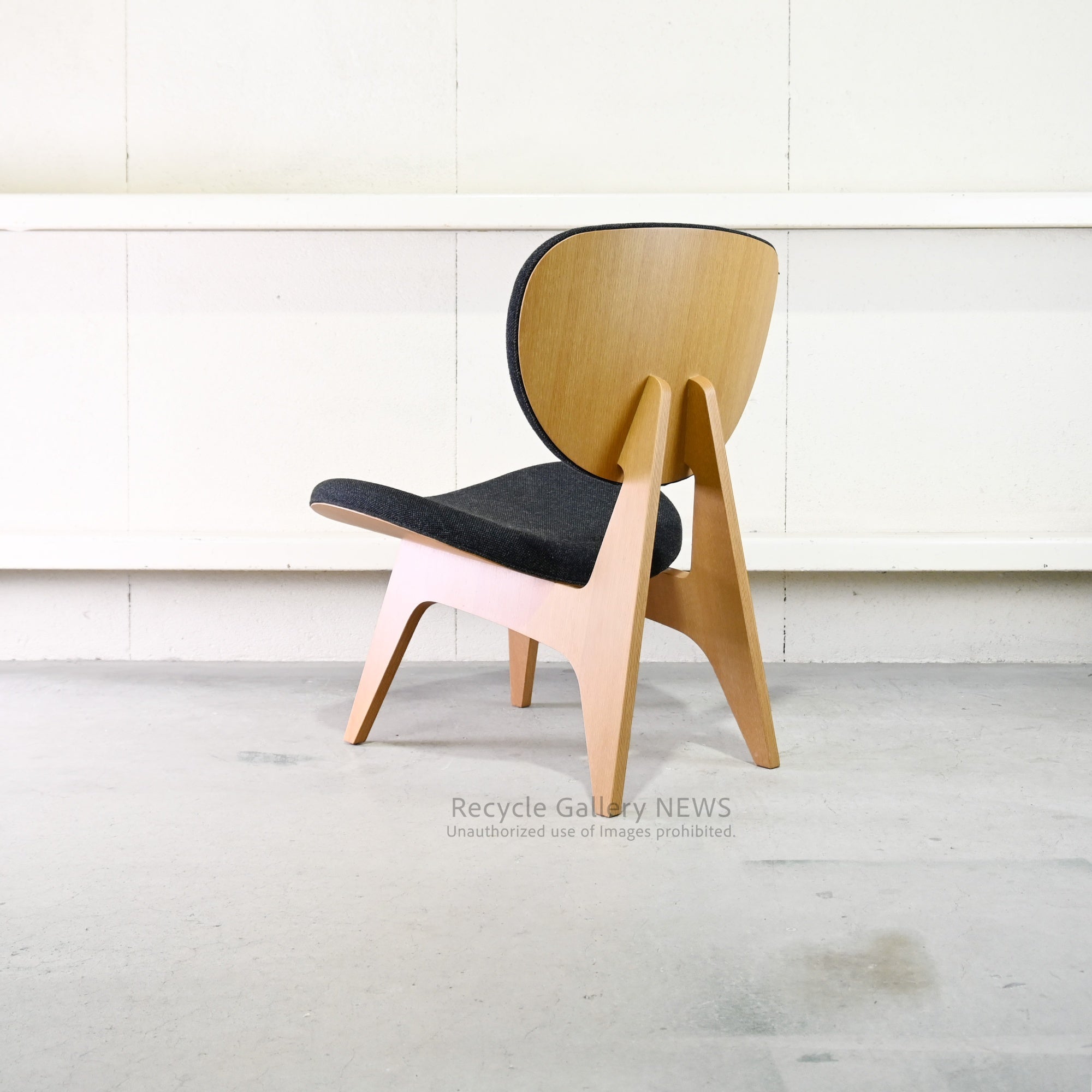 Tendo Mokko Wooden Low Chair by Daisaku Choh  Junzo Sakakura Japanese Modern / 天童木工 中座椅子 木製 長大作 坂倉準三 ジャパニーズモダン