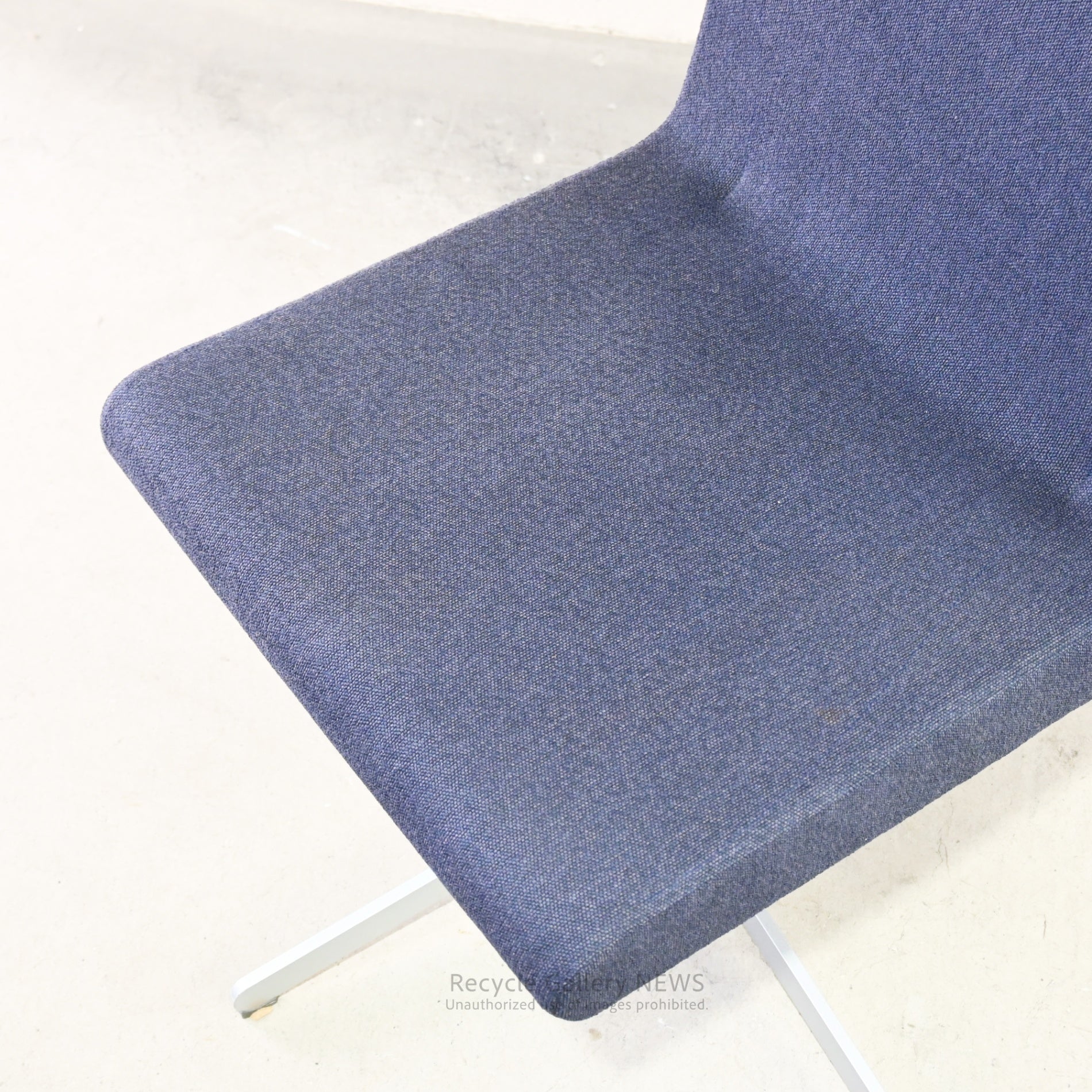 CASSINA ixc. BOOMERANG four star Modern Swivel Chair / カッシーナ イクスシー ブーメラン フォースター スウィベルチェア モダン