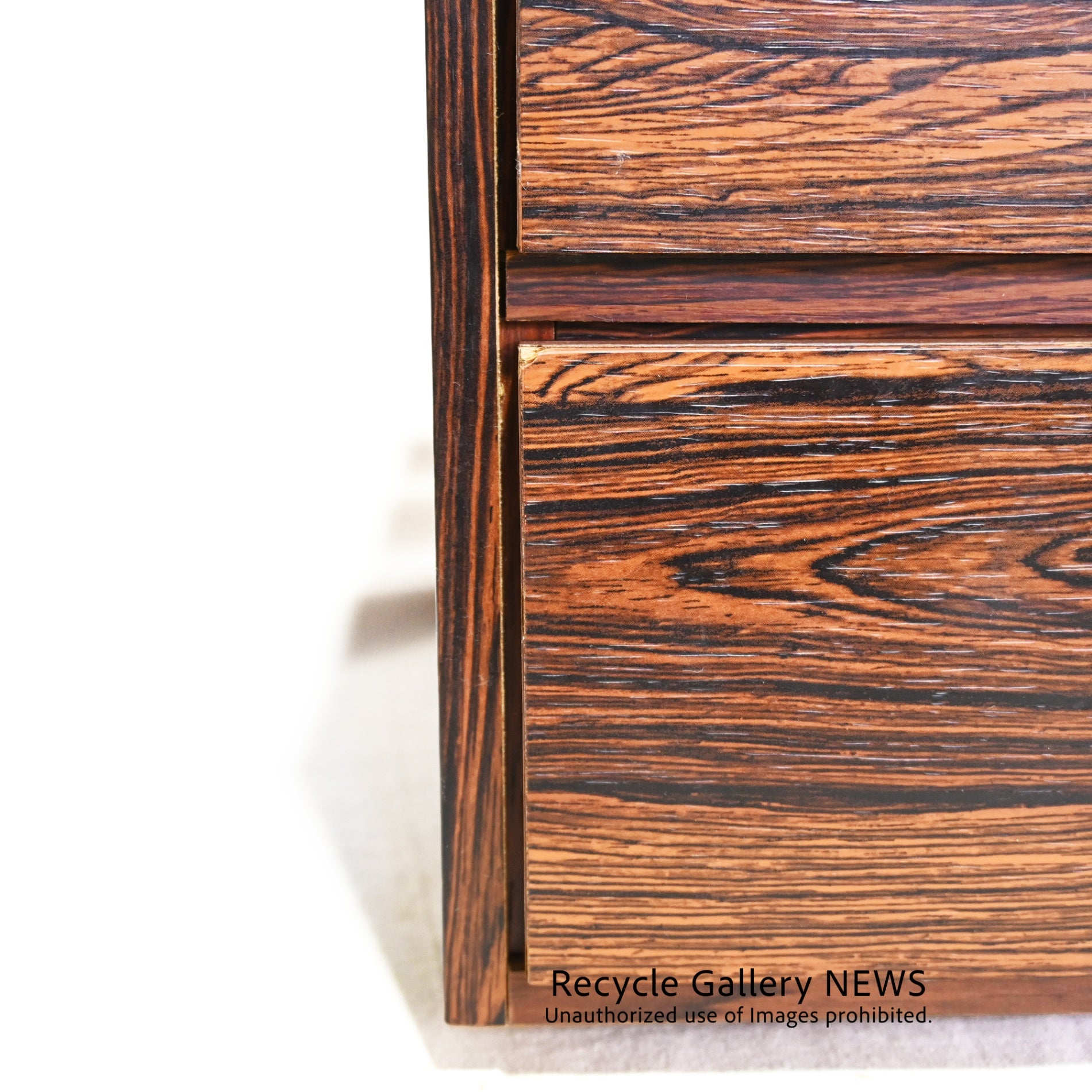 Rosewood-print Veneer small drawer unit with 4 drawers Showa retro style / ローズウッドプリント 突板小引き出し 引出4杯 昭和レトロ