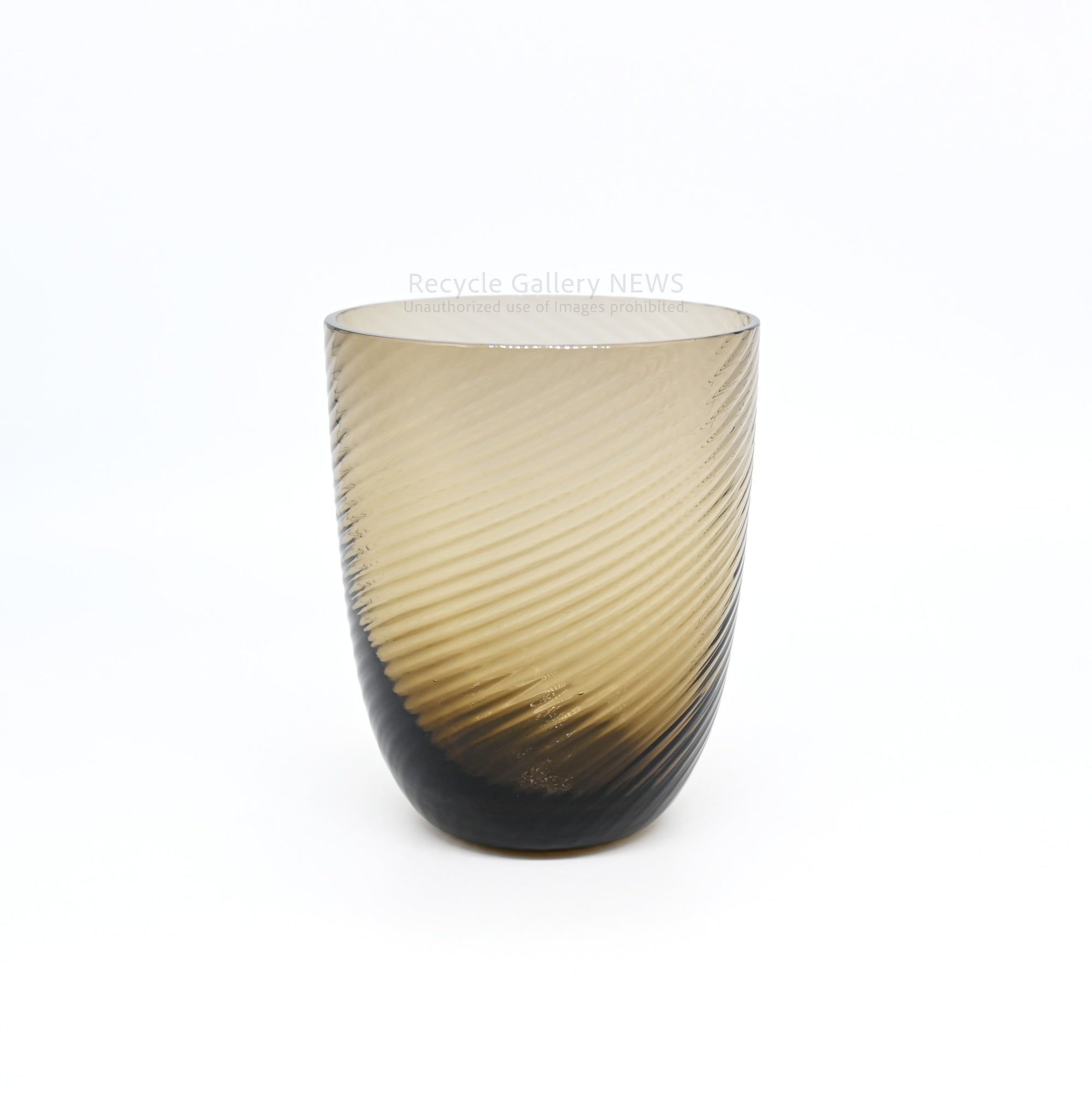 NASON MORETTI "IDRA" Ribbed Glass Smoked Grey Tumbler Venetian Murano Modern Interior / ナソン・モレッティ "イドラ" グラス スモーキーグレー グラデーションカラー ガラス タンブラー ヴェネチアンガラス イタリア ムラーノ モダンインテリア
