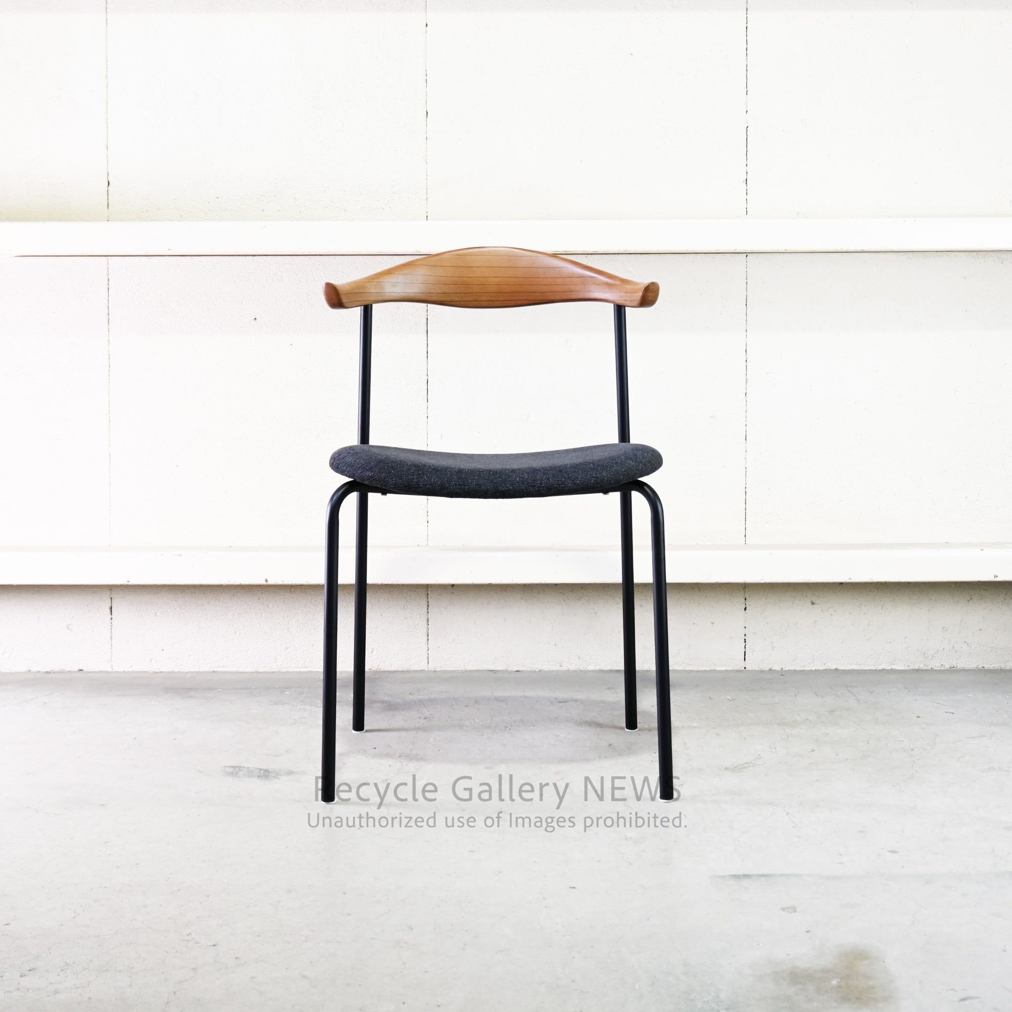 Seki Furniture Atom Chair Black Wooden  Steel  Industrial  Vintage  Cafe style / 関家具 アトムチェア 座面黒色 木材 スチール インダストリアル ヴィンテージ カフェスタイル