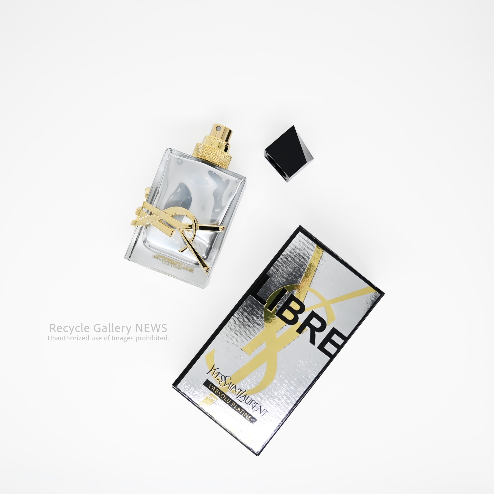 Yves Saint Laurent  LIBRE  L'Absolu Platine Parfum 50ml YSL Perfume Made in France Floral Scent / イヴ サンローラン リブレ ラプソリュ プラチナム パルファム 50ml 香水 フランス製 フローラル系